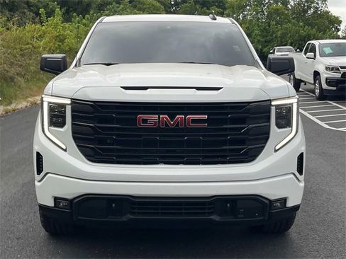 Used 2024 GMC Sierra 1500 Elevation image 8