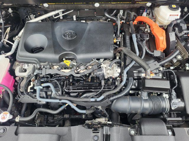 Used 2024 Toyota Venza LE AWD/4WD image 11