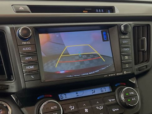 Used 2018 Toyota RAV4 XLE image 28