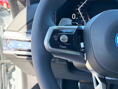 New 2026 BMW 750e xDrive w/ Executive Package image 37