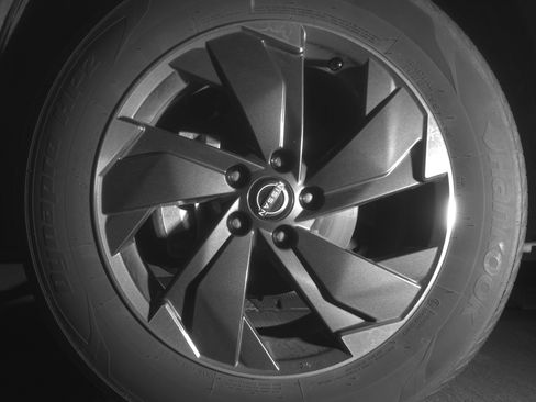 Used 2025 Nissan Rogue SV AWD/4WD image 12