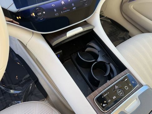 Used 2023 Mercedes-Benz EQS 580 4MATIC Sedan image 23