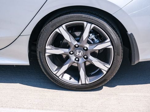 Used 2025 Honda Civic Sport Touring image 9