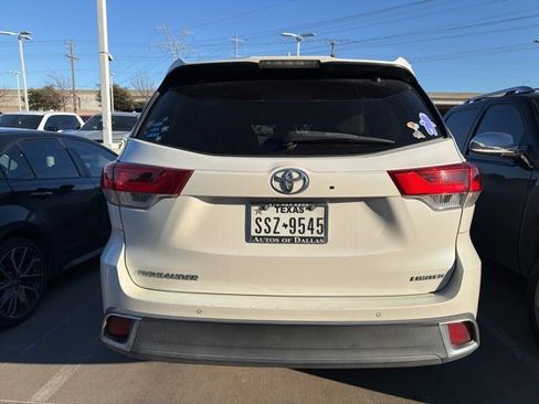 Used 2018 Toyota Highlander Limited image 4