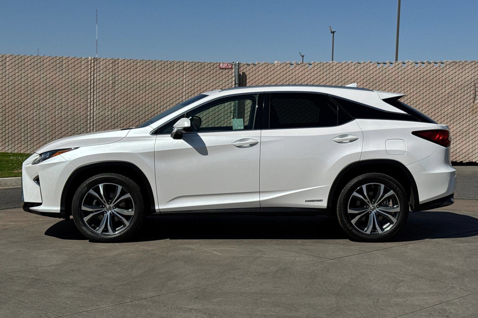 Used 2017 Lexus RX 450h AWD w/ Cold Weather Package image 7