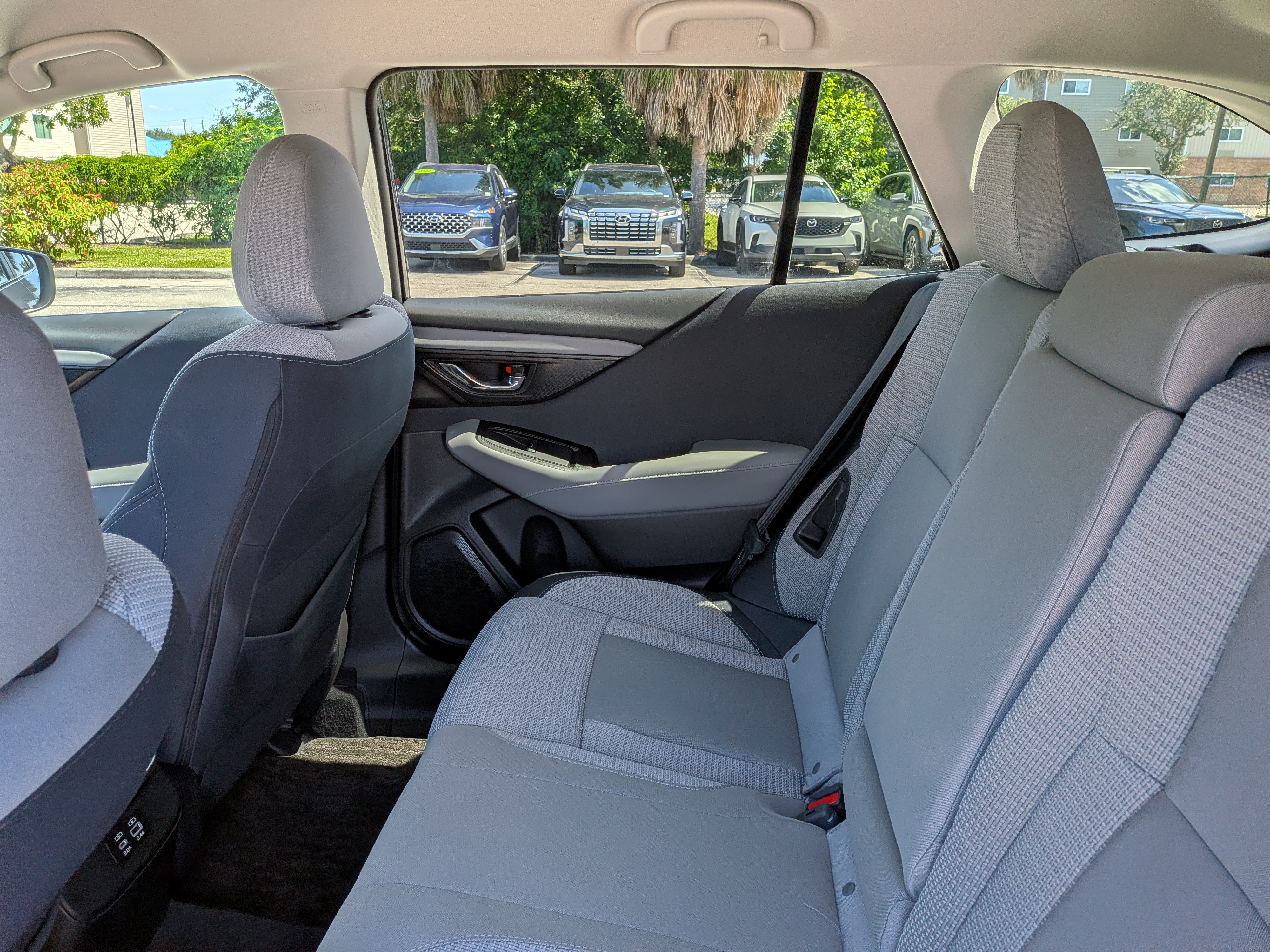 Certified 2025 Subaru Outback Premium AWD/4WD image 15