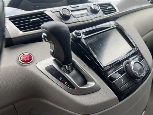 Used 2017 Honda Odyssey EX-L image 25
