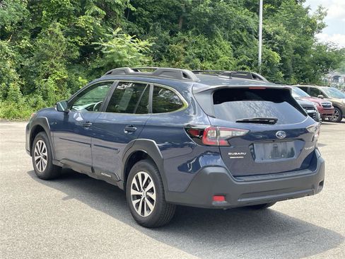 Certified 2025 Subaru Outback Premium AWD/4WD image 3