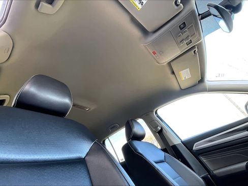 Used 2021 Volkswagen Atlas SE image 13