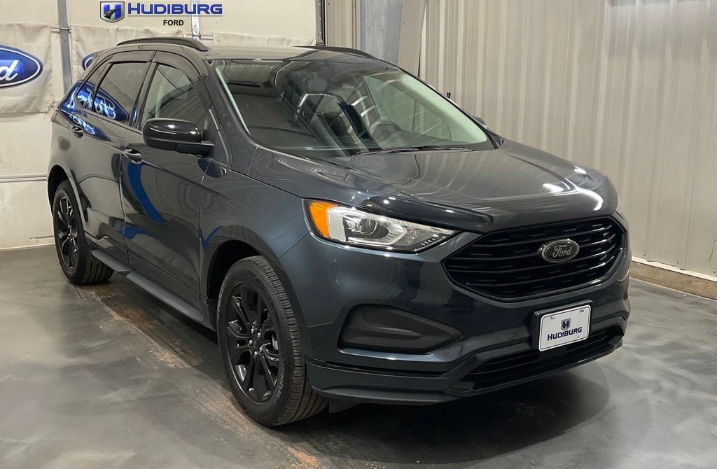 Used 2024 Ford Edge SE w/ Black Appearance Package AWD/4WD image 1