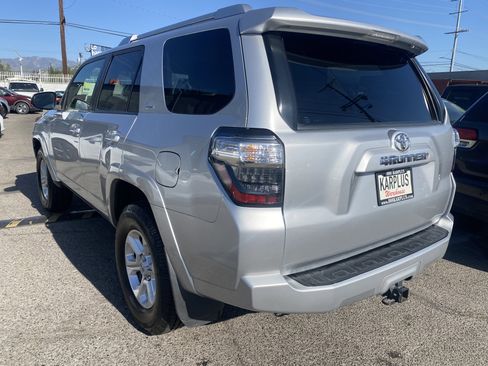 Used 2015 Toyota 4Runner SR5 image 9