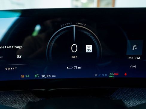 Used 2024 Lucid Air Touring AWD/4WD image 33