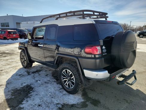 Used 2010 Toyota FJ Cruiser 4WD image 7