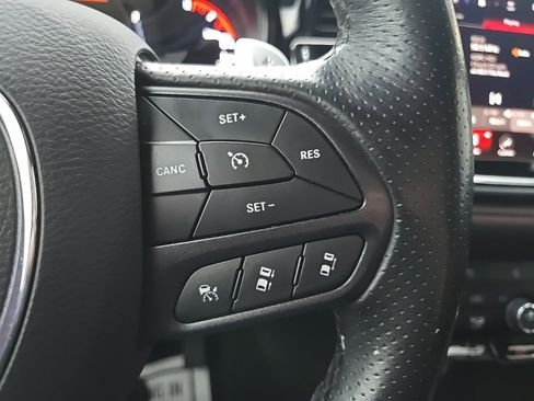 Used 2023 Dodge Durango GT image 41