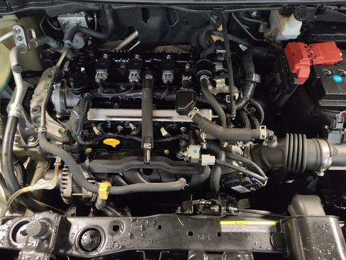 Used 2020 Nissan Versa S FWD image 30