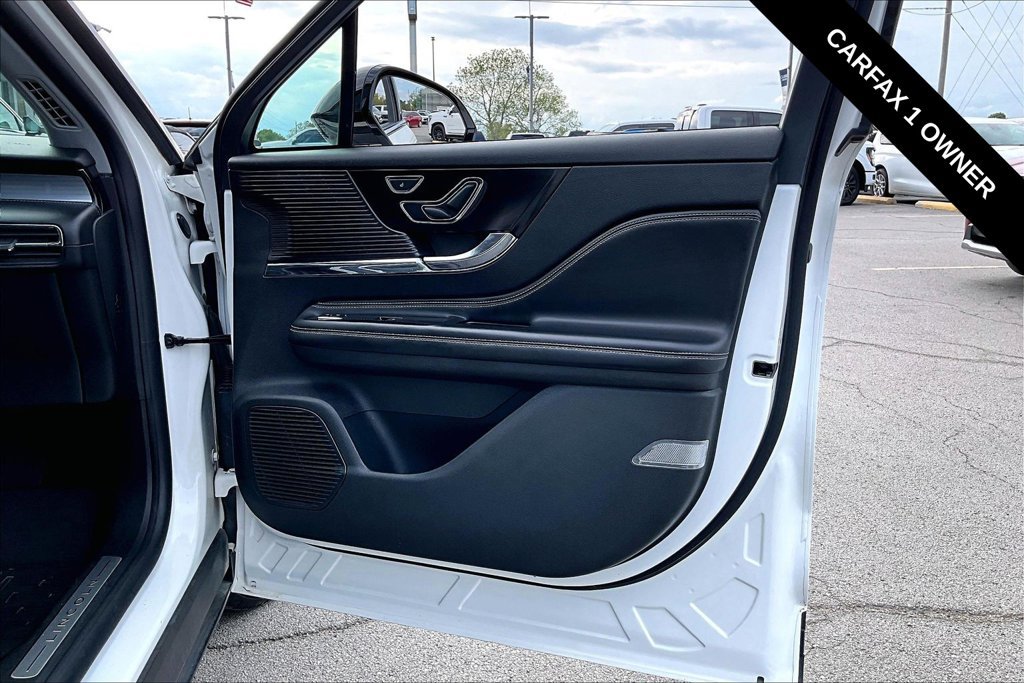 Used 2022 Lincoln Corsair FWD w/ Premium Package image 27