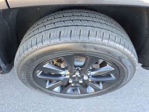 Used 2020 Ford Explorer XLT w/ Class III Trailer Tow Package image 19