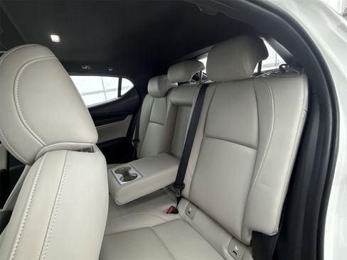 Used 2021 MAZDA MAZDA3 s image 35