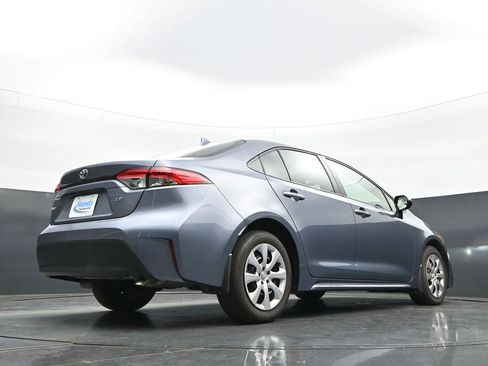 Used 2025 Toyota Corolla LE FWD image 26