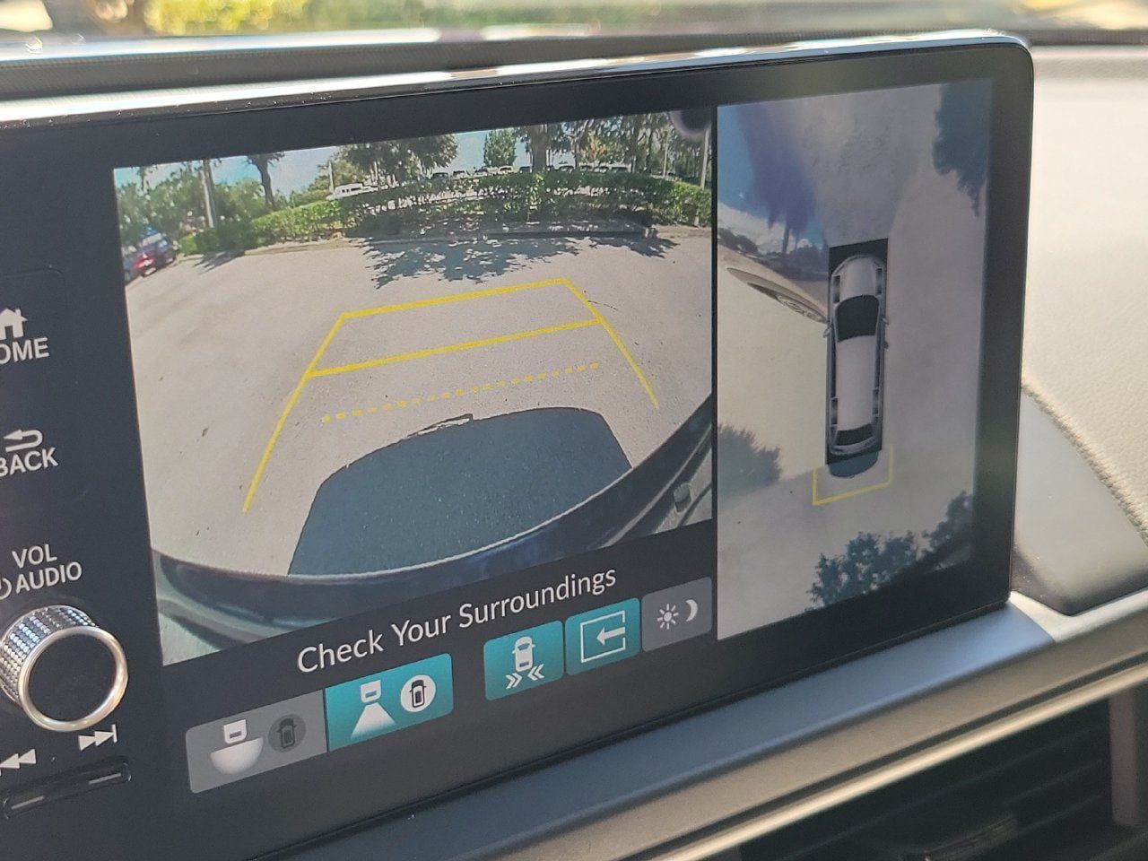 Used 2025 Honda Pilot Elite image 27