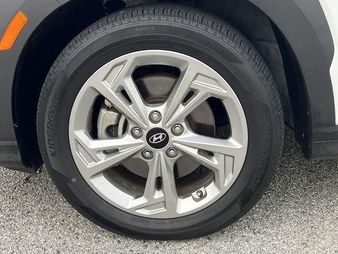 Used 2023 Hyundai Kona SEL image 31