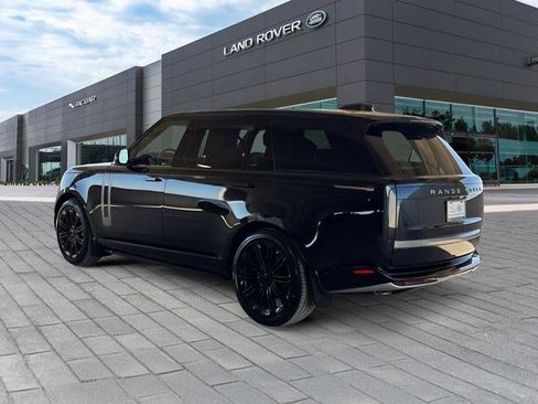 New 2026 Land Rover Range Rover Long Wheelbase SE image 3