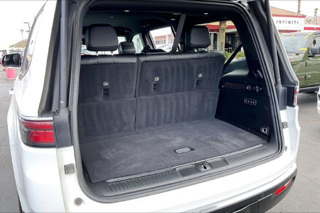 Certified 2024 Jeep Wagoneer Series III AWD/4WD image 34