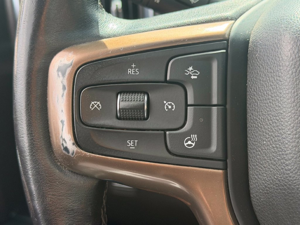 Used 2019 Chevrolet Silverado 1500 High Country w/ Technology Package AWD/4WD image 31