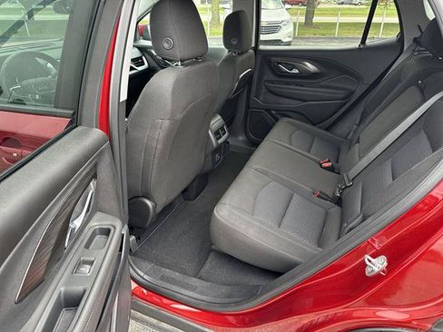 Used 2023 GMC Terrain SLE w/ Driver Convenience Package FWD image 26