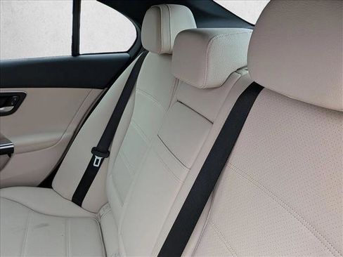 Certified 2023 Mercedes-Benz C 300 4MATIC Sedan image 14