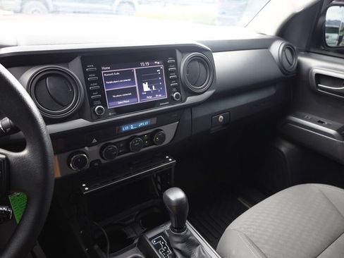 Used 2023 Toyota Tacoma SR AWD/4WD image 15