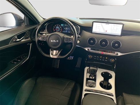 Used 2022 Kia Stinger GT2 image 22