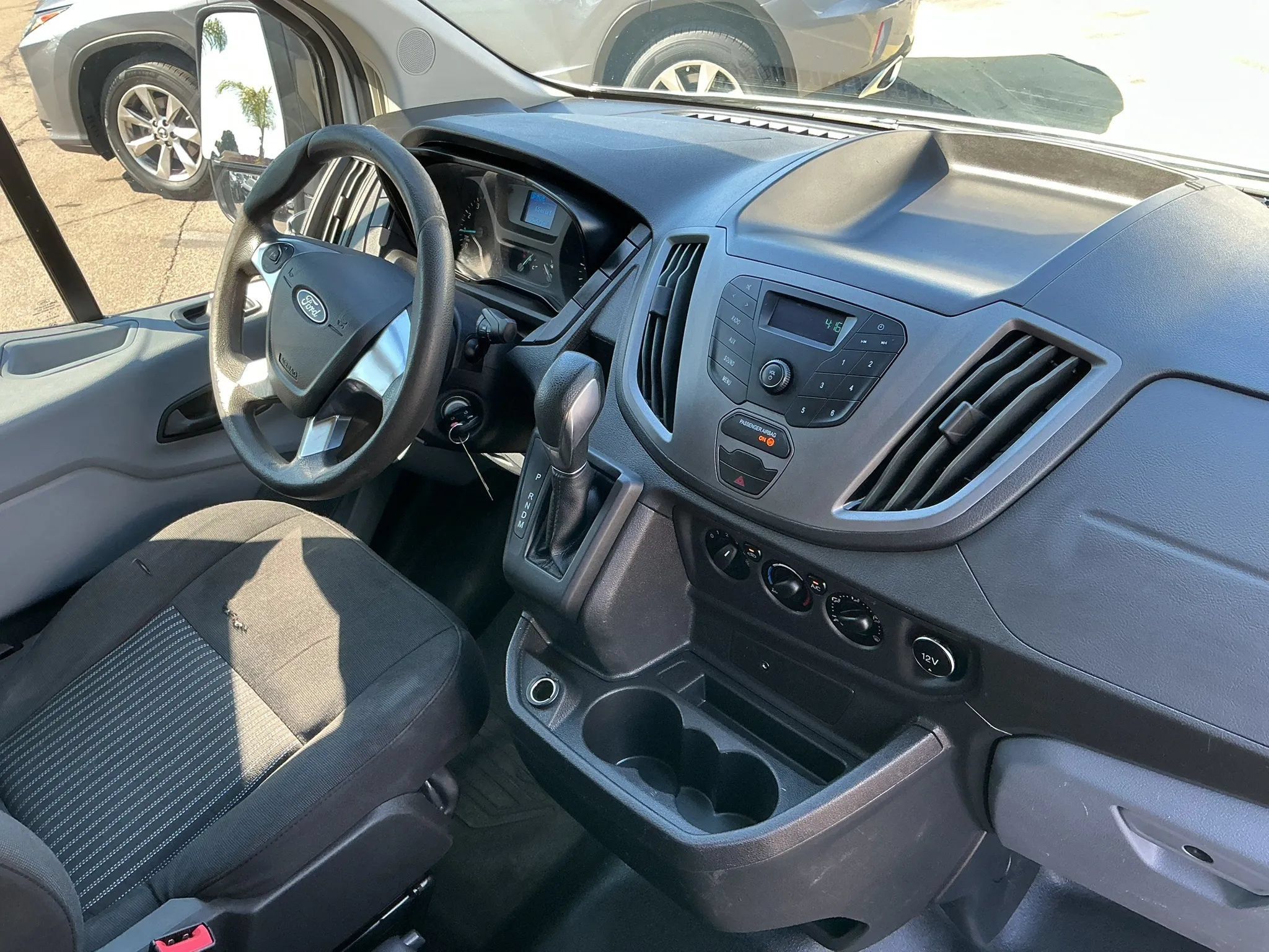 Used 2019 Ford Transit 250 130 Low Roof w/ Exterior Upgrade Package RWD image 17