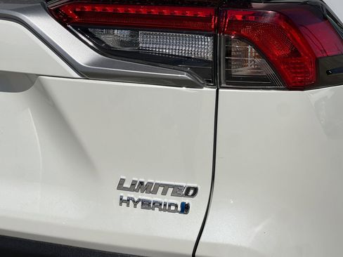 Certified 2021 Toyota RAV4 Limited image 24