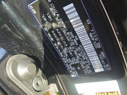 Used 2022 Toyota Highlander XLE image 23