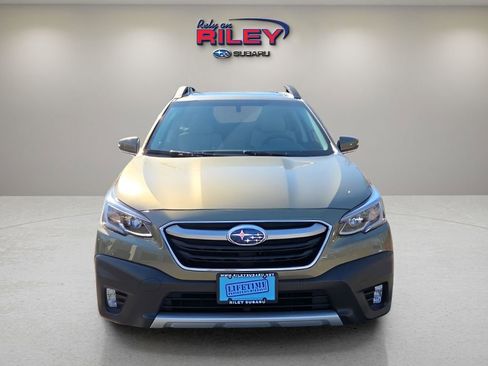 Used 2022 Subaru Outback Limited image 8
