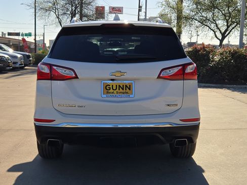 Used 2018 Chevrolet Equinox Premier image 4