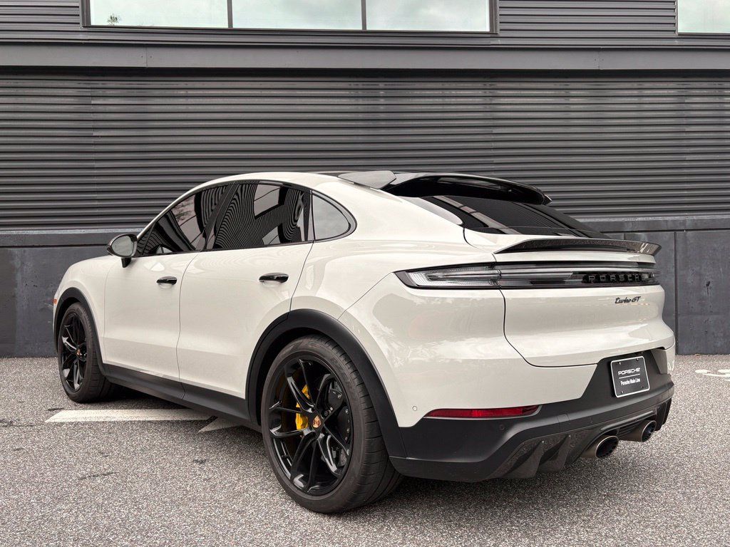Certified 2025 Porsche Cayenne Turbo GT AWD/4WD image 8