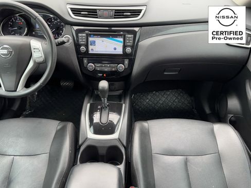 Used 2016 Nissan Rogue SL w/ SL Premium Package image 15