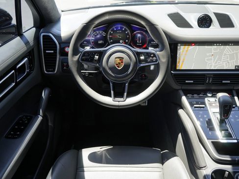 Used 2021 Porsche Cayenne GTS image 15