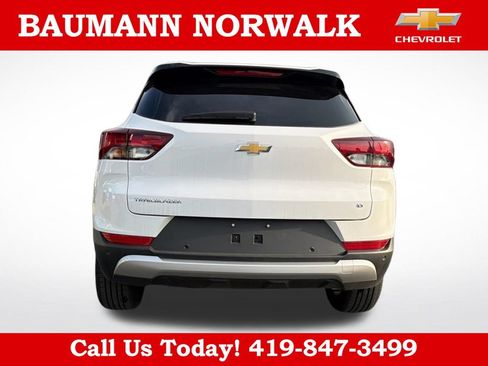 Used 2026 Chevrolet TrailBlazer LT w/ Convenience Package FWD image 6