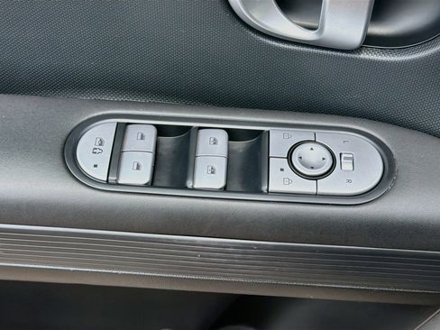 Used 2024 Hyundai Ioniq 5 SEL AWD/4WD image 15
