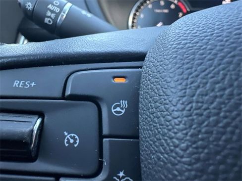 Certified 2023 Cadillac XT4 Luxury w/ Cold Weather Package image 43