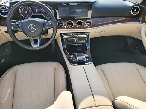 Used 2018 Mercedes-Benz E 300 image 16