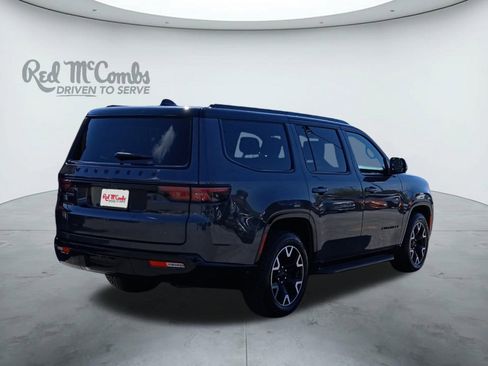 Used 2025 Jeep Wagoneer Series II image 5