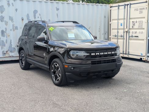 Certified 2021 Ford Bronco Sport Outer Banks AWD/4WD image 2