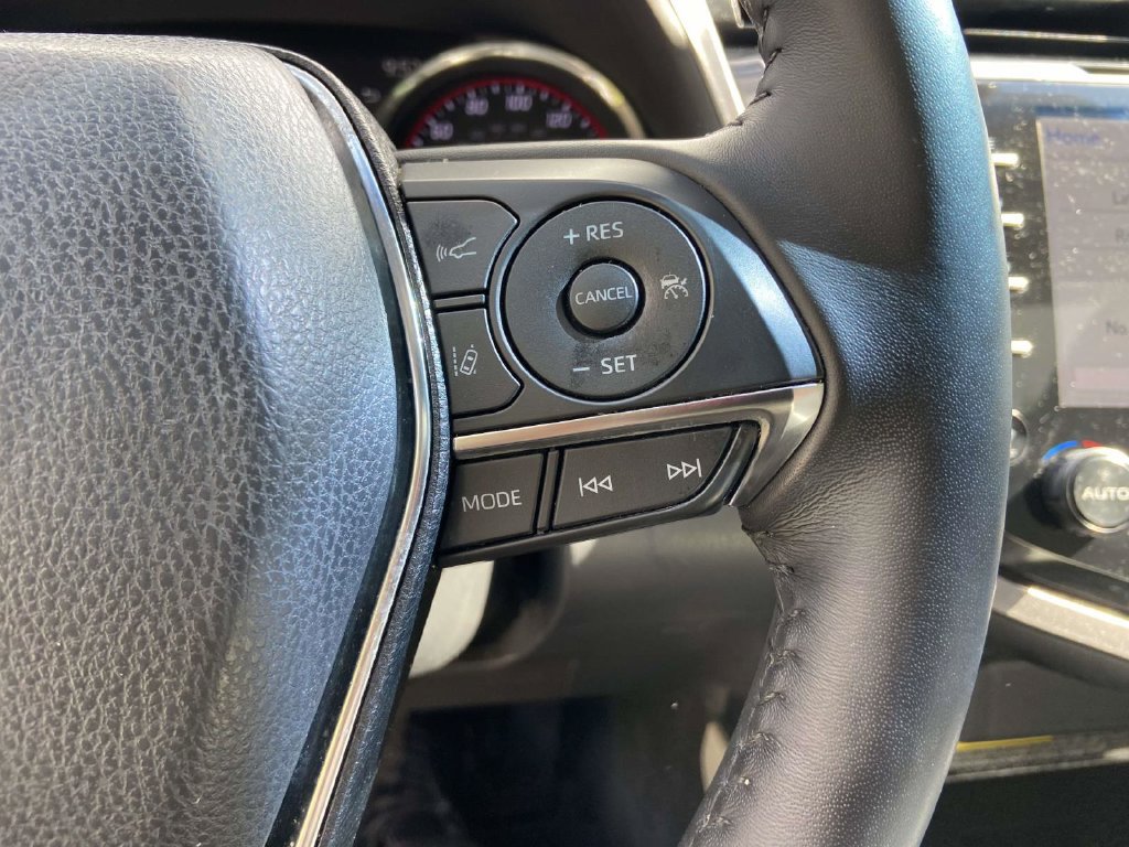 Used 2019 Toyota Camry XSE FWD image 32