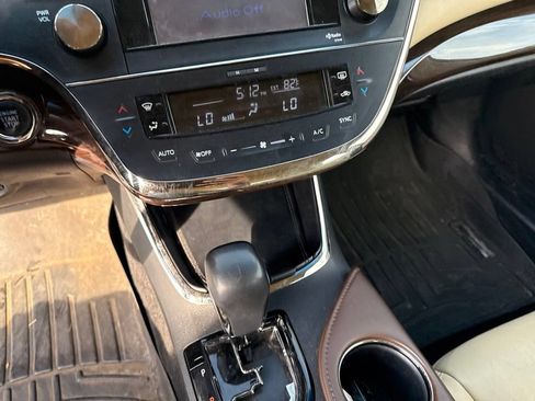 Used 2014 Toyota Avalon XLE Touring FWD image 13