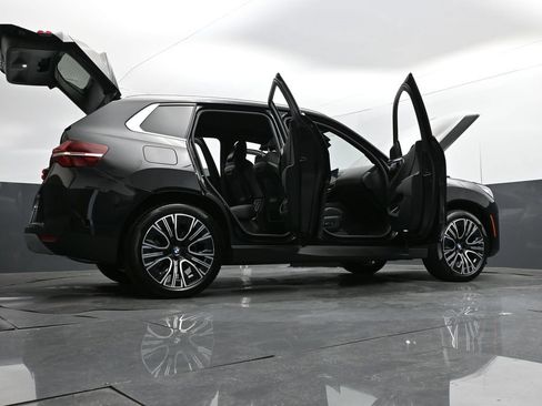 Used 2025 BMW X3 xDrive30i w/ Premium Package AWD/4WD image 35