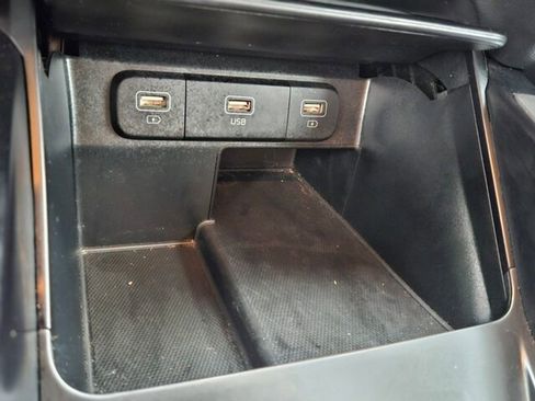 Used 2023 Kia Sorento LX image 23